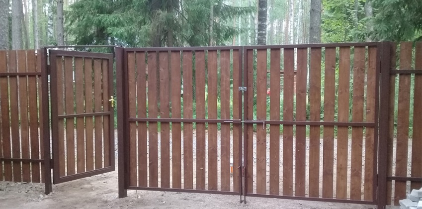 заборы из дерева строительство